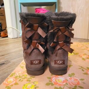 Bailey Bow Uggs